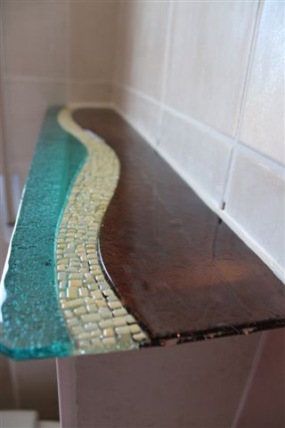 mensola vetrofusione e mosaico 1