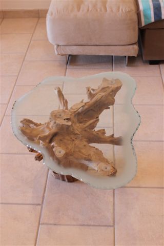 Tavolino ginepro e cristallo 5